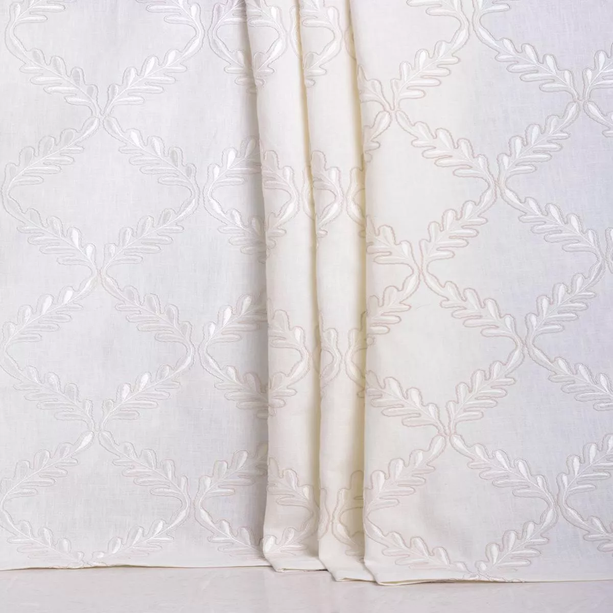candlestick-fabric-by-yard-white-cream ‘Candlestick’ Fabric by the Yard (White/ Cream)