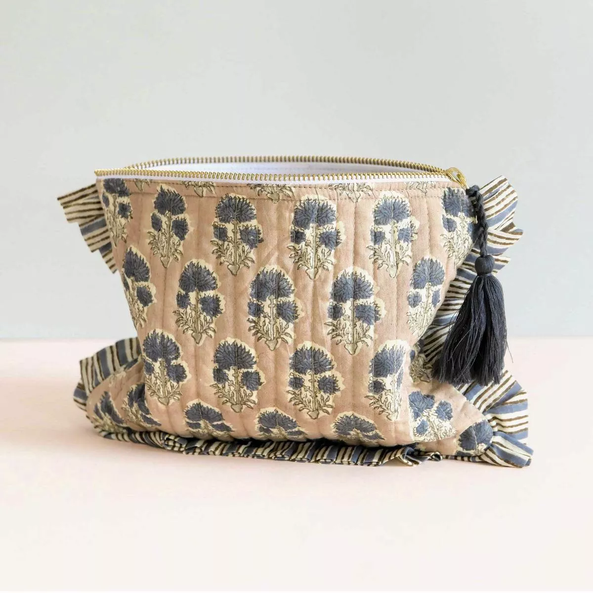 quilted-wash-bag-sand Quilted Wash Bag – Sand